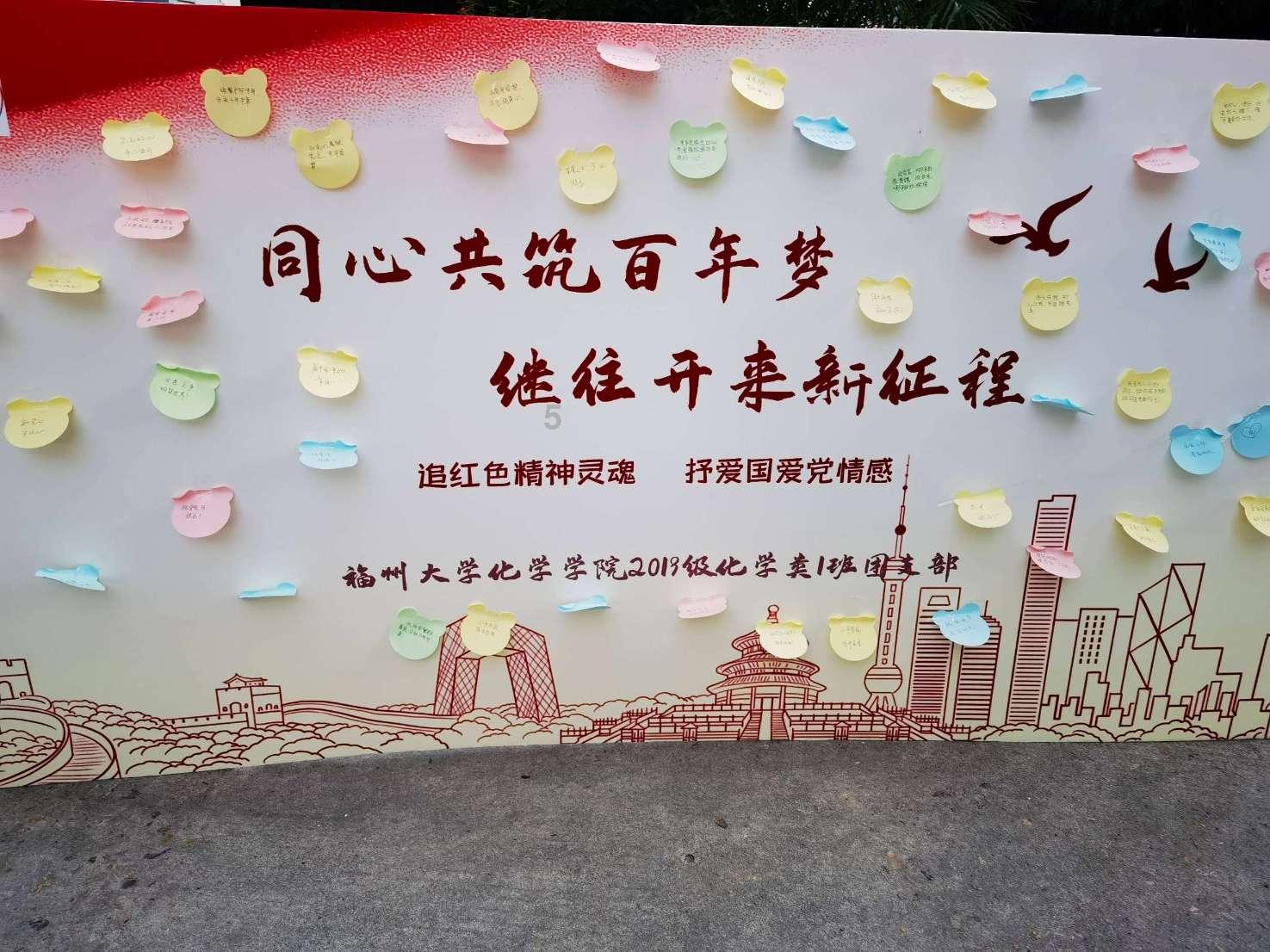 河北博野一男子在直播过程中殴打妻子！女人遇到这种情况该怎么办？游戏画面