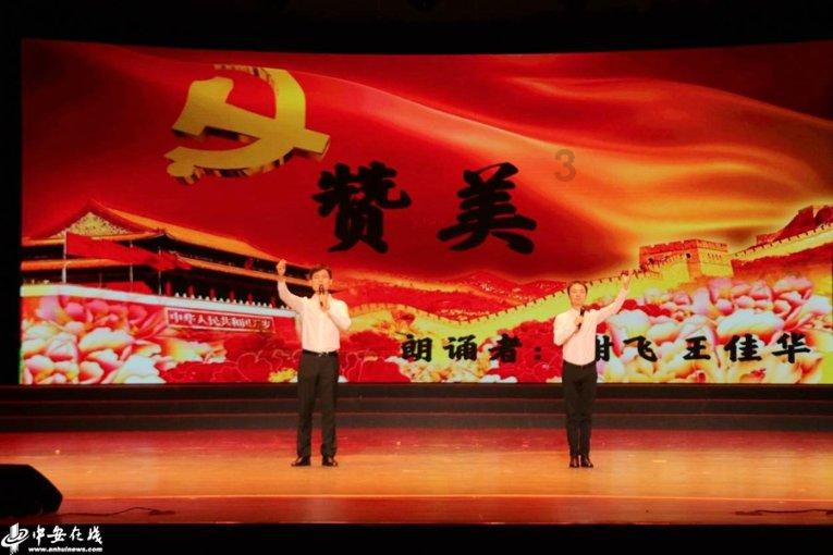 年底大扫除需注意 火碱入眼武汉男子左眼烧白似“珍珠”