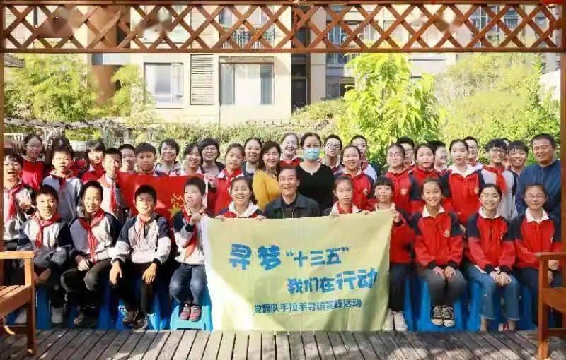 聪明人不说的4句话。怨话，闲话，胡话，狂话。游戏画面